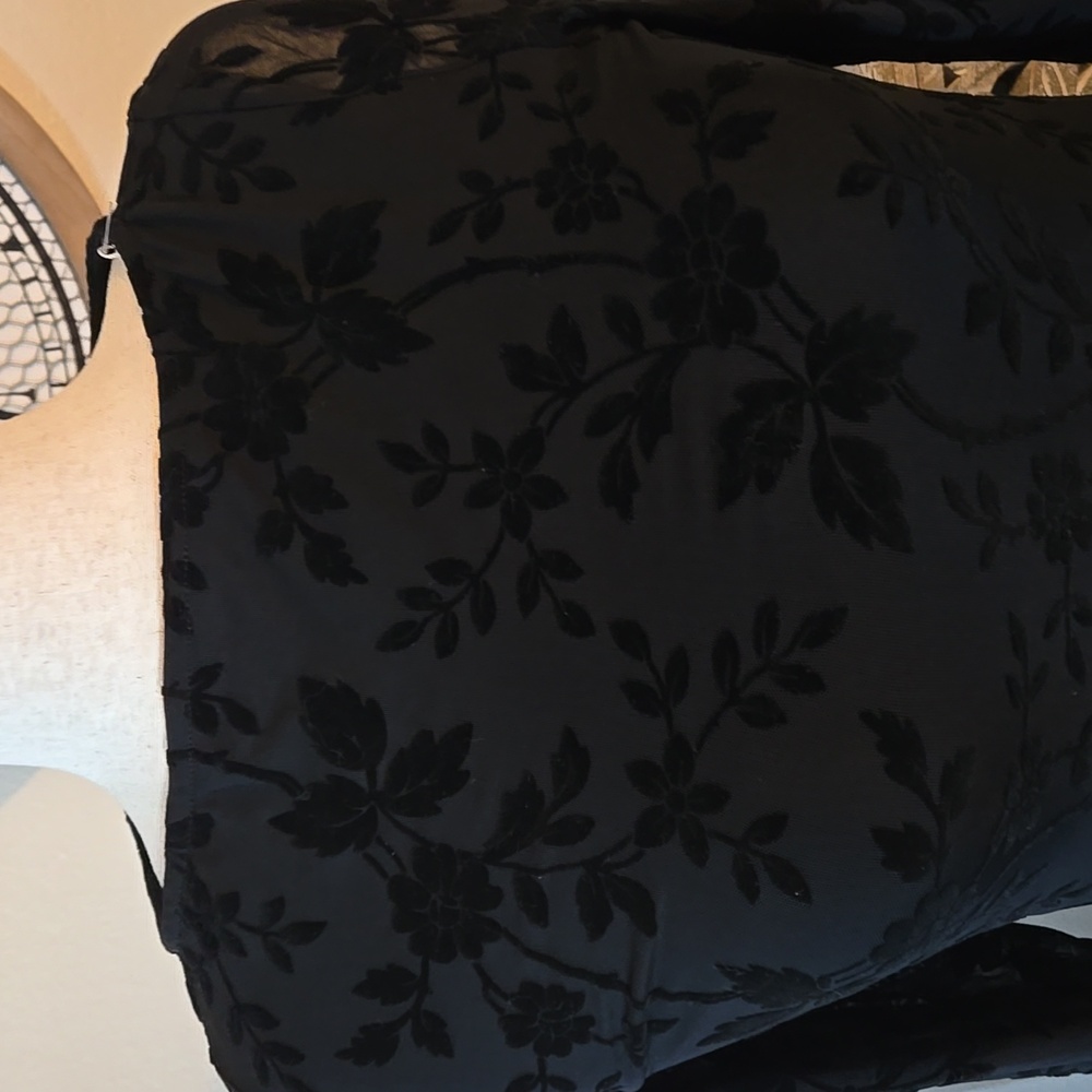 Elegant Black Floral Long Sleeve Dress Fully Lined - Picture 6 of 15